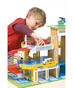 Alternative view of Grand Garage, parkeringshus i tre - Le Toy Van