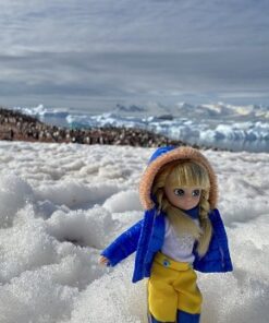 Alternative view of Snow Day, dukke - Lottie