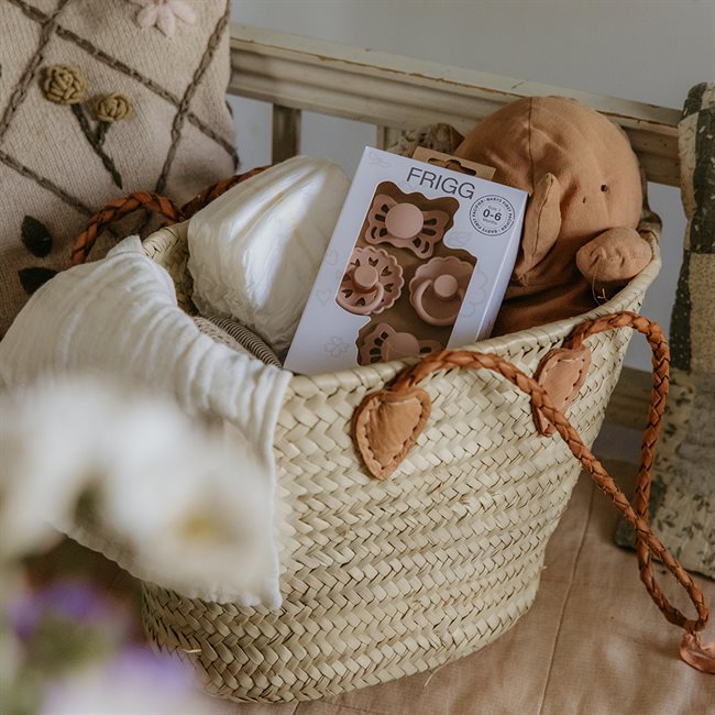 FRIGG Babys første smokk Blomsterhjerte (Blush) 0-6mnd - Image 2